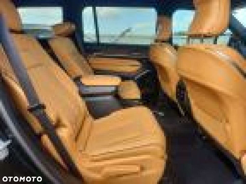 Jeep Grand Cherokee - 9