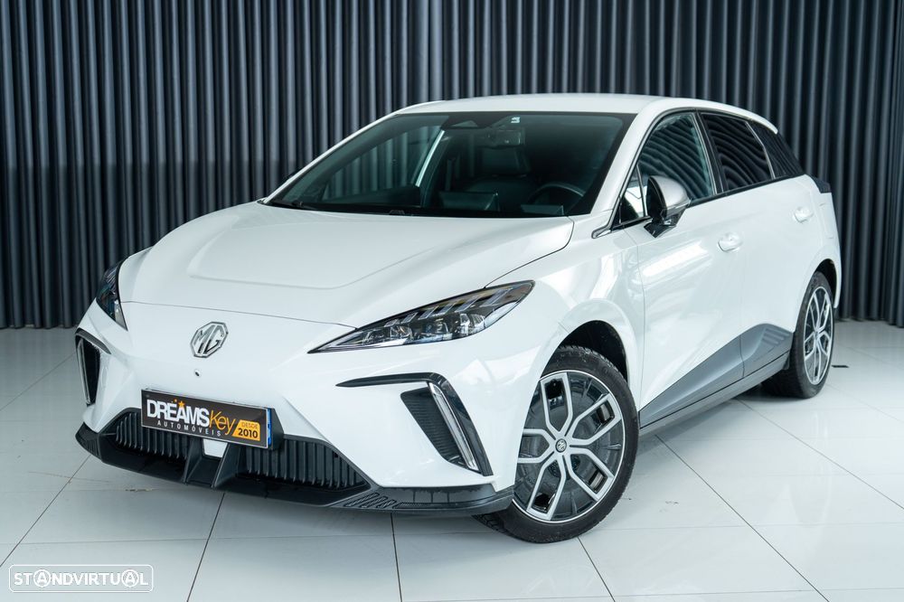 MG MG4 64 kWh Luxury - 1