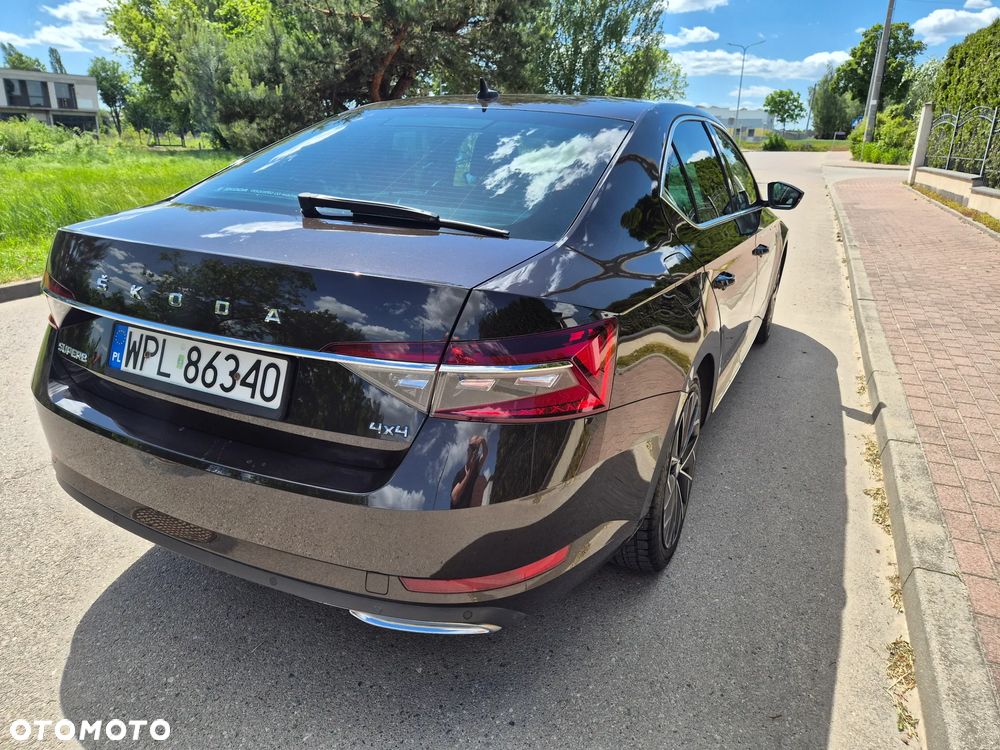 Skoda Superb 2.0 TDI SCR 4x4 L&K DSG - 3
