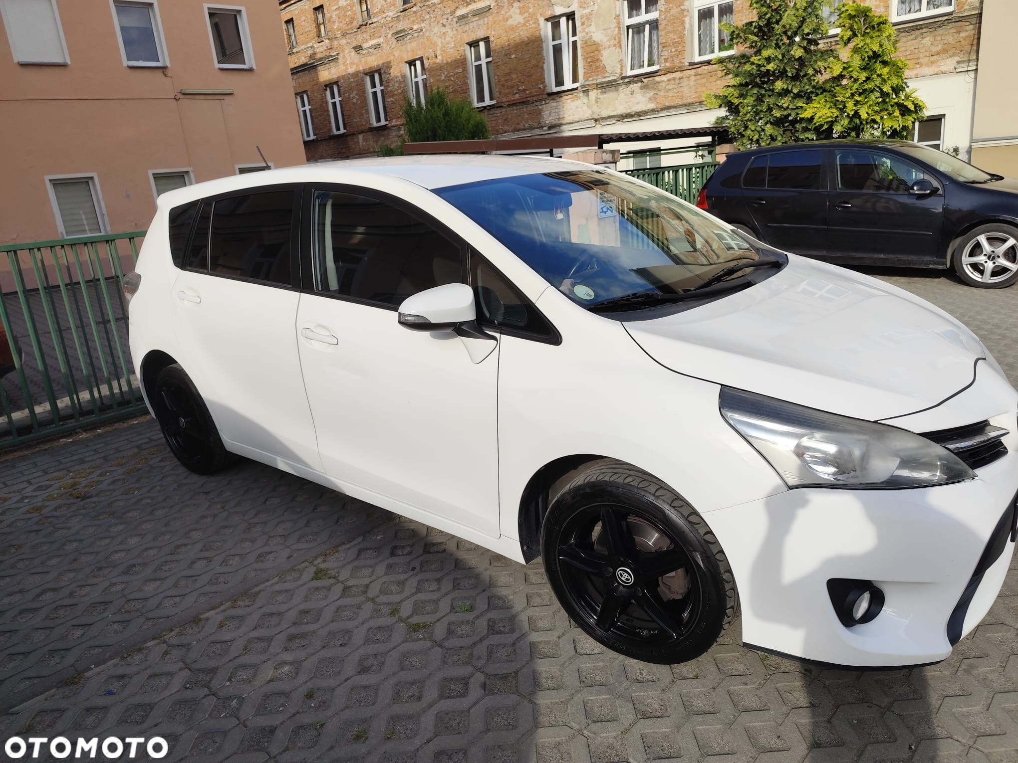 Toyota Verso 2.0 D-4D 5-Sitzer - 15