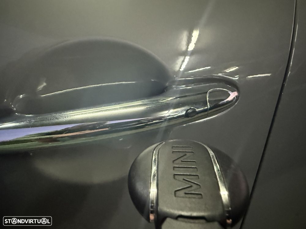 MINI Countryman Cooper SE ALL4 Auto - 52