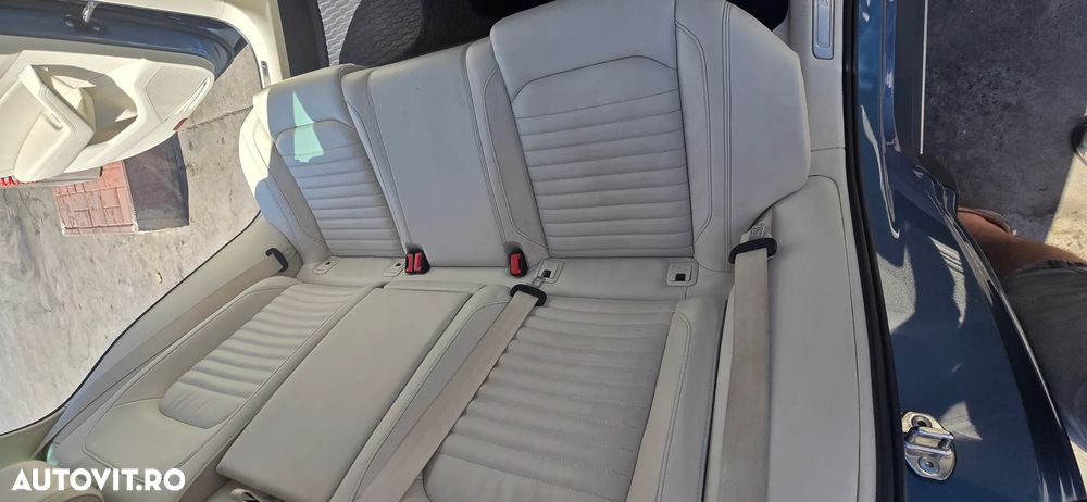 Volkswagen Passat Alltrack - 20