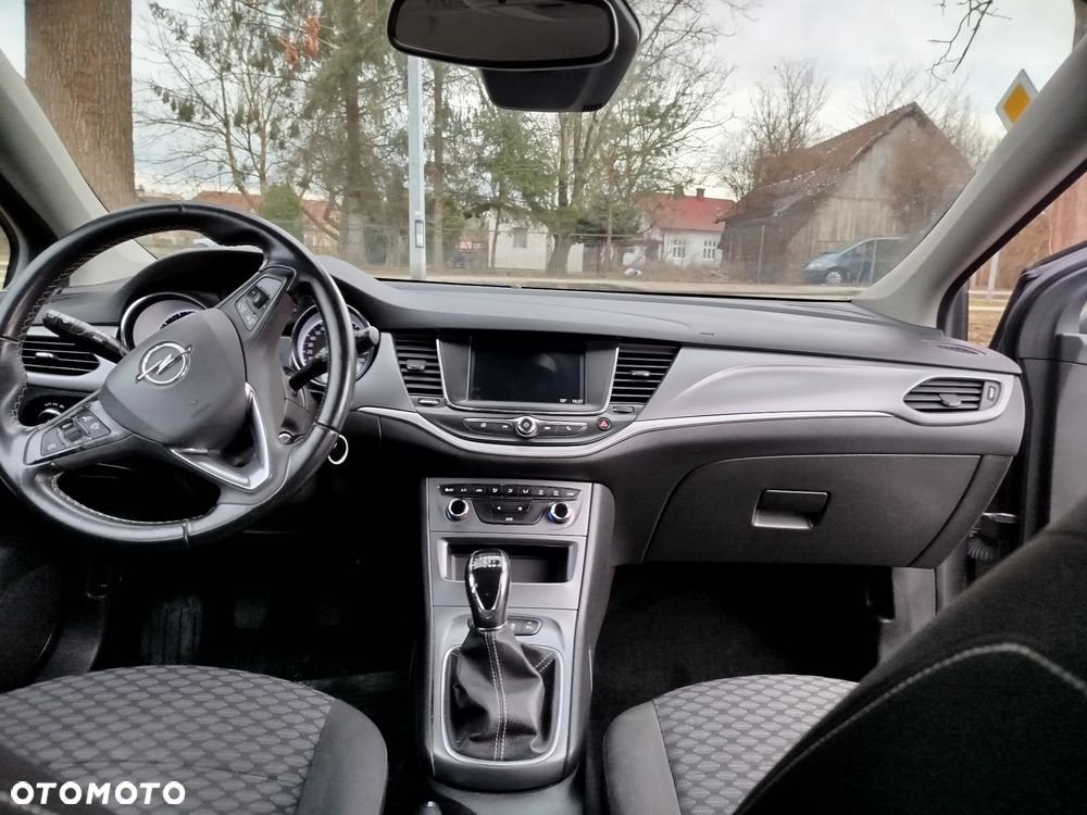 Opel Astra 1.2 T Edition S&S - 10