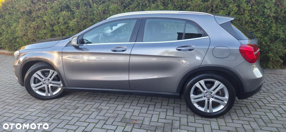 Mercedes-Benz GLA 250 7G-DCT StreetStyle - 6