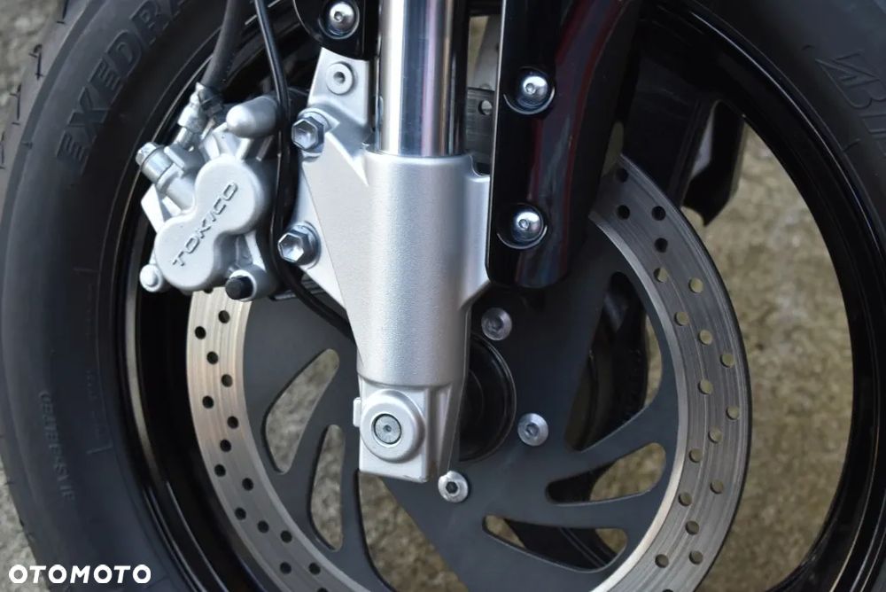 Suzuki Intruder - 30