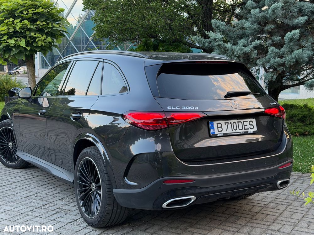 Mercedes-Benz GLC 300 d 4MATIC MHEV - 20