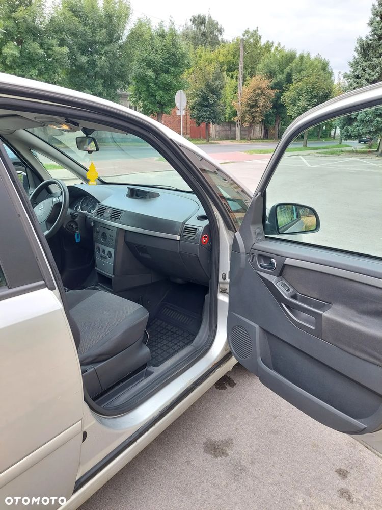 Opel Meriva 1.6 16V Cosmo - 6