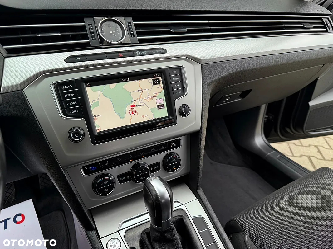 Volkswagen Passat 2.0 TDI BMT Highline DSG - 33