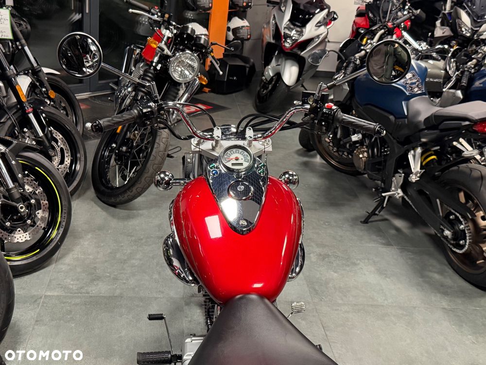 Suzuki Intruder - 22