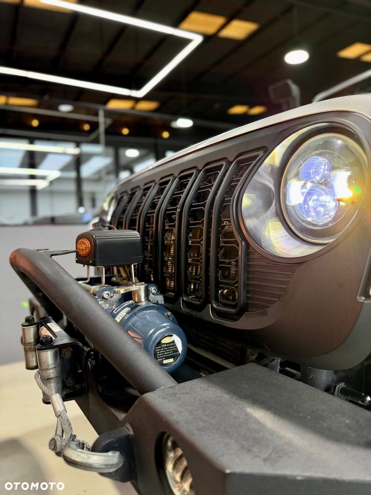 Jeep Wrangler Unlimited 3.8 Sahara