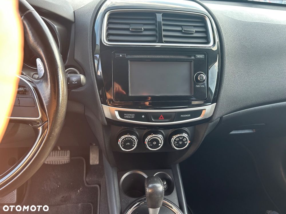 Mitsubishi ASX - 16
