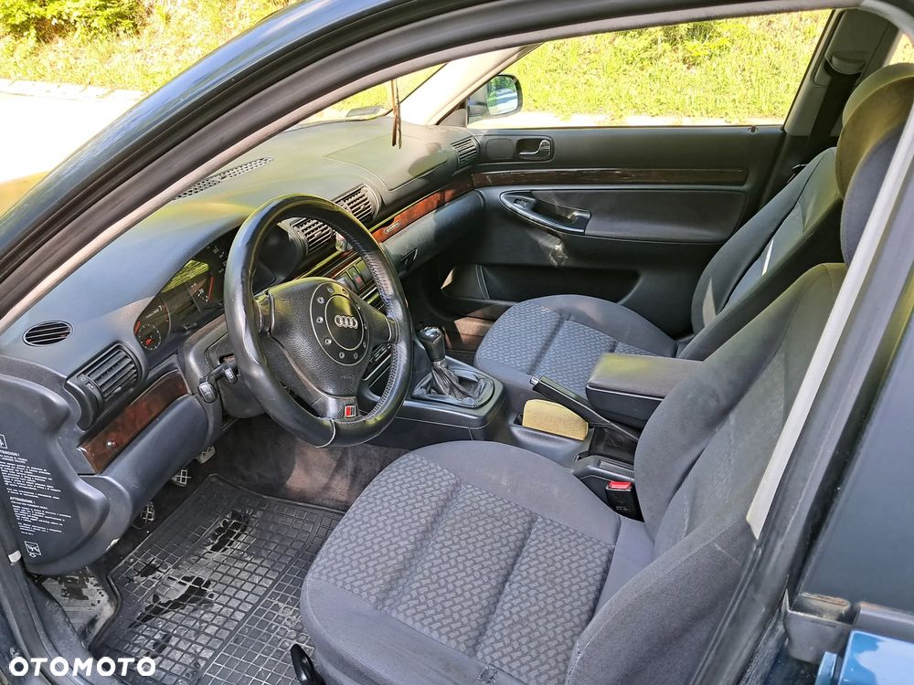 Audi A4 Limousine 1.8 Quattro - 4
