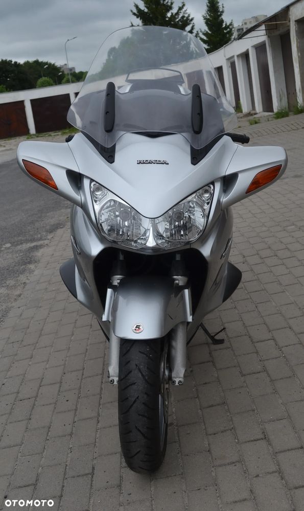 Honda ST - 16