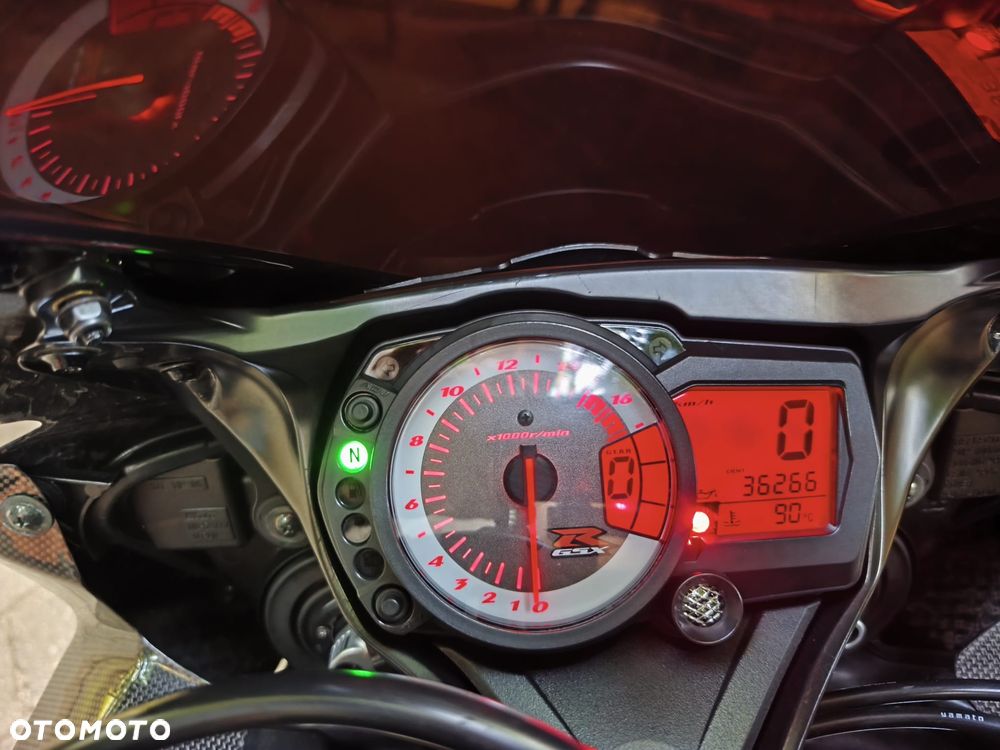 Suzuki GSX-R - 9