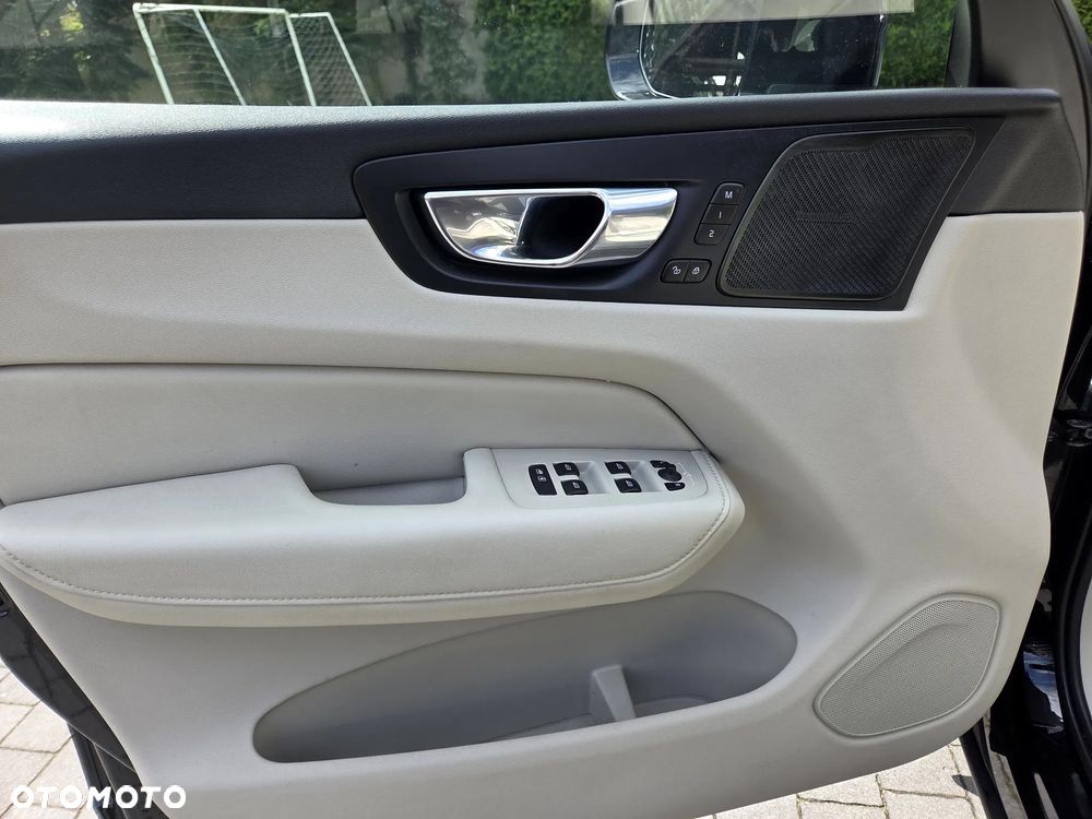 Volvo XC 60 B5 D AWD Geartronic Inscription - 22
