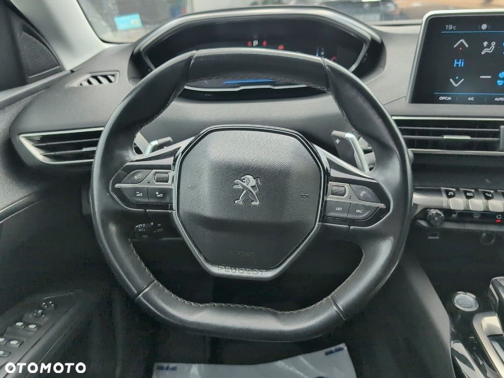 Peugeot 3008 1.5 BlueHDi Allure Pack S&S EAT8 - 11