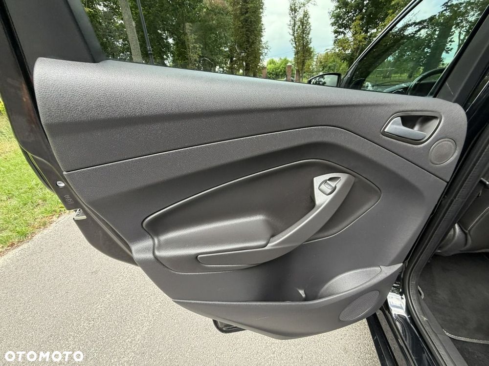 Ford Kuga - 22