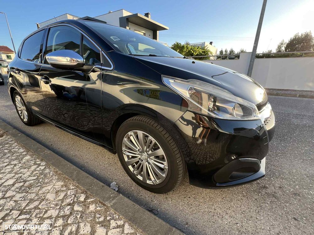Peugeot 208 1.6 BlueHDi Allure - 4