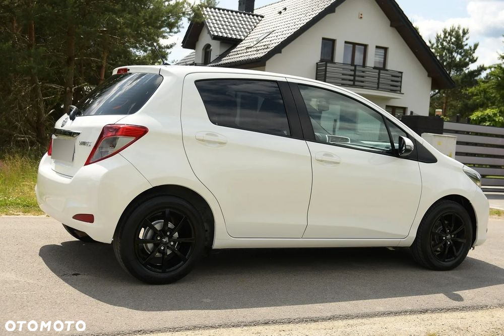 Toyota Yaris - 8
