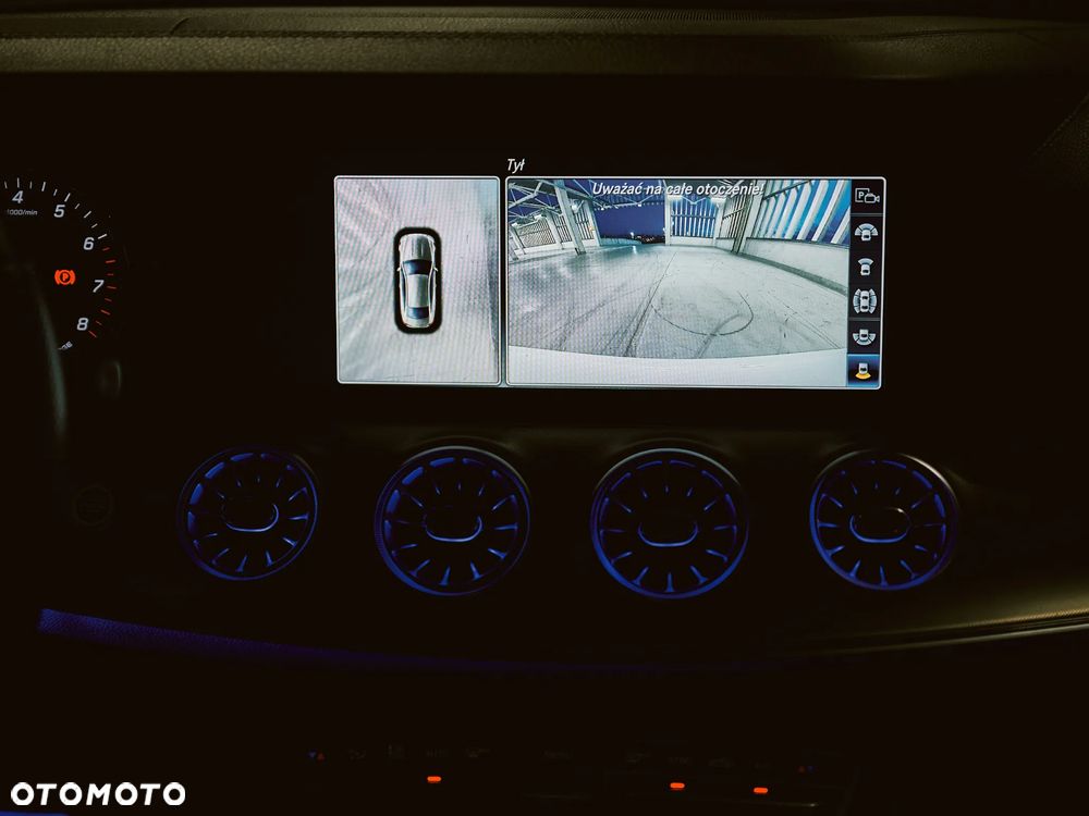 Mercedes-Benz Klasa E - 38