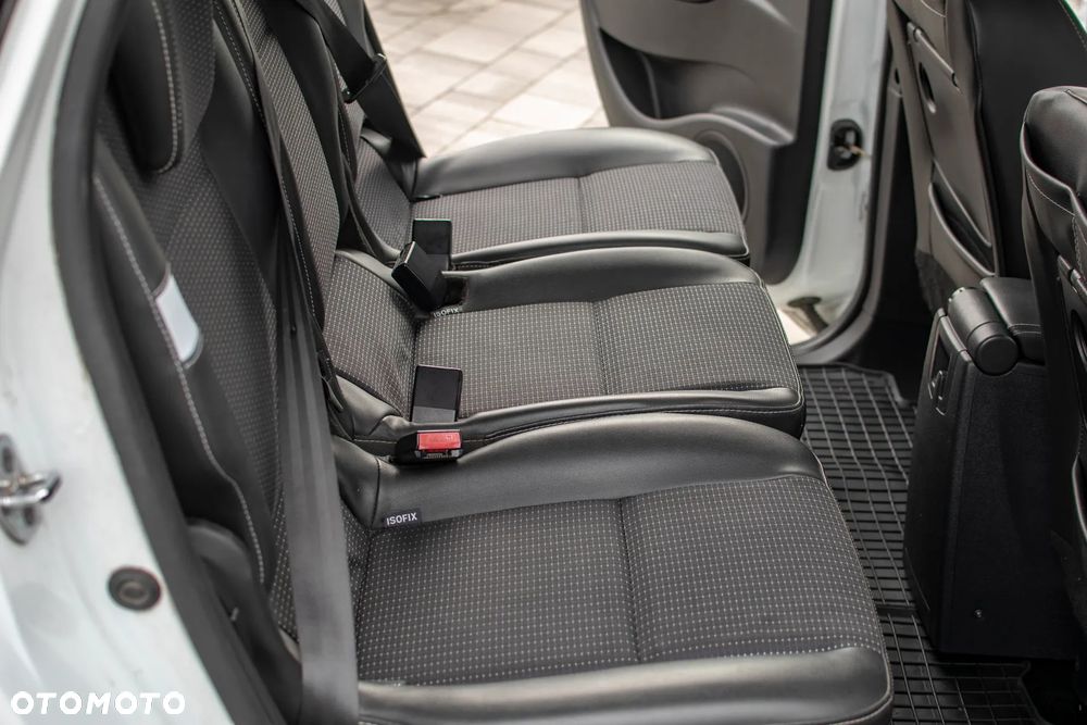 Renault Grand Scenic - 33