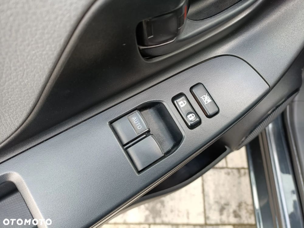 Toyota Yaris 1.5 Life - 11
