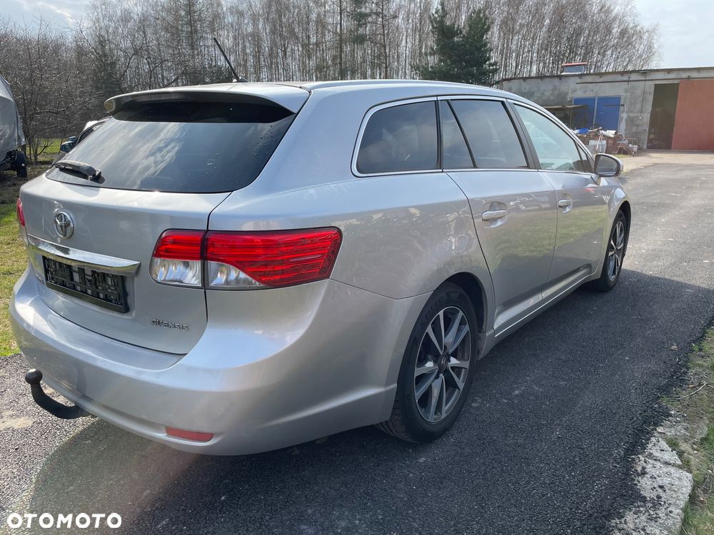 Toyota Avensis 1.6 Edition (2014) - 16