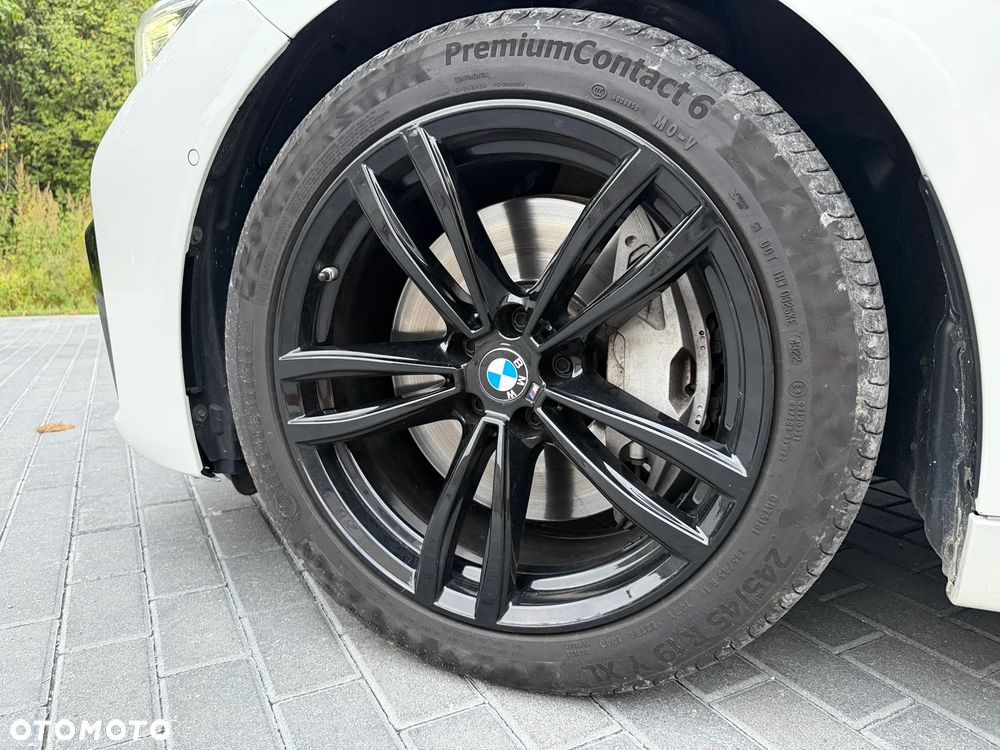 BMW Seria 7 750Li xDrive sport - 29