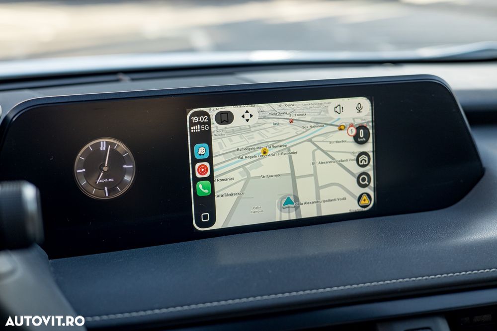 Lexus UX 200 FWD Business - 25