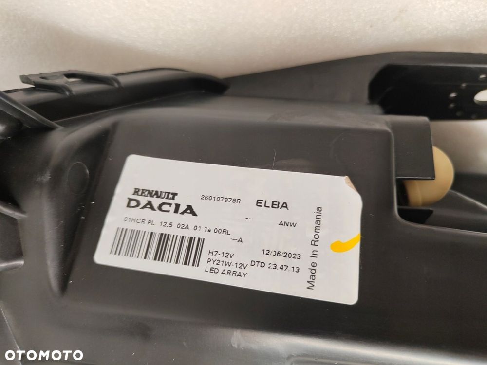 DACIA SANDERO STEPWAY FULL LED LAMPA PRAWY PRZÓD 260107978R - 10