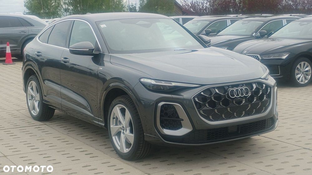 Audi Q5 Sportback - 6