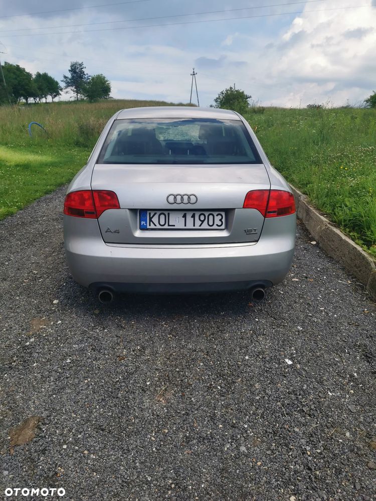 Audi A4 Limousine - 3