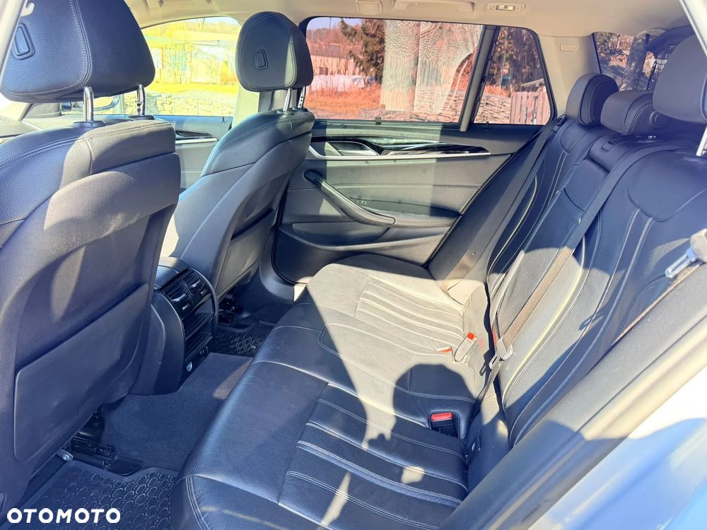 BMW Seria 5 - 34