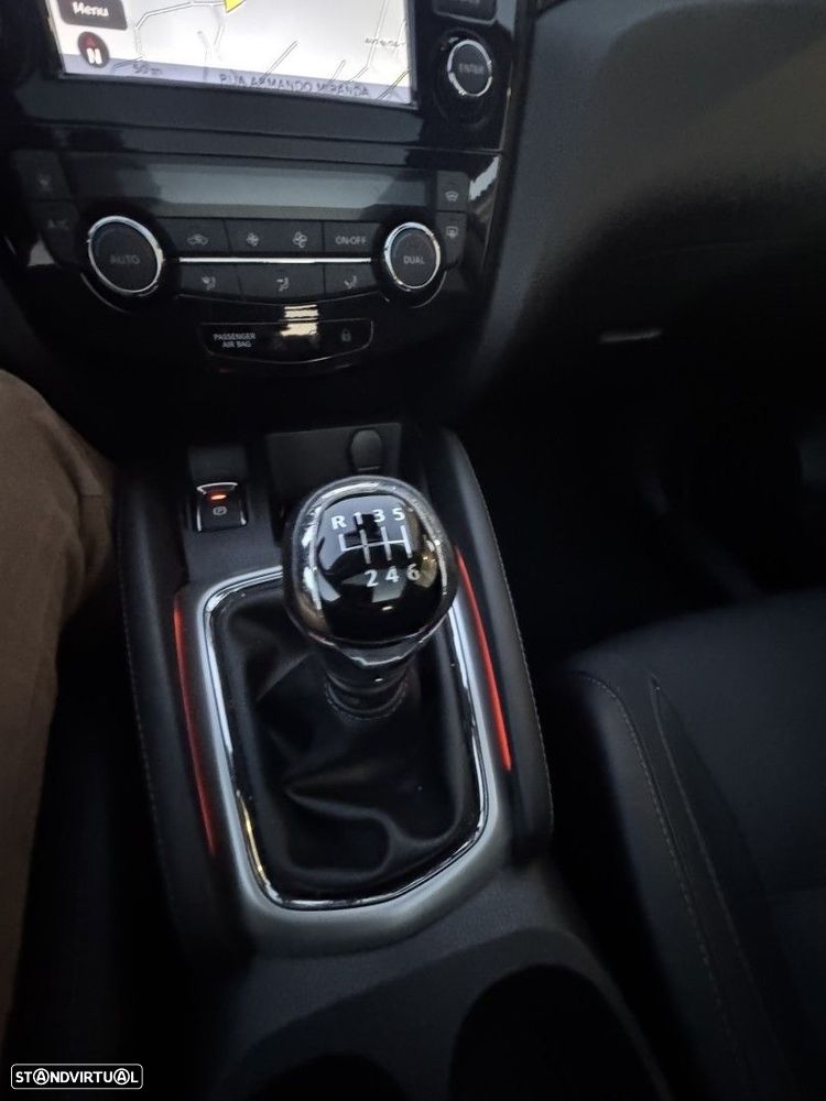 Nissan Qashqai 1.2 DIG-T Tekna Pele - 29