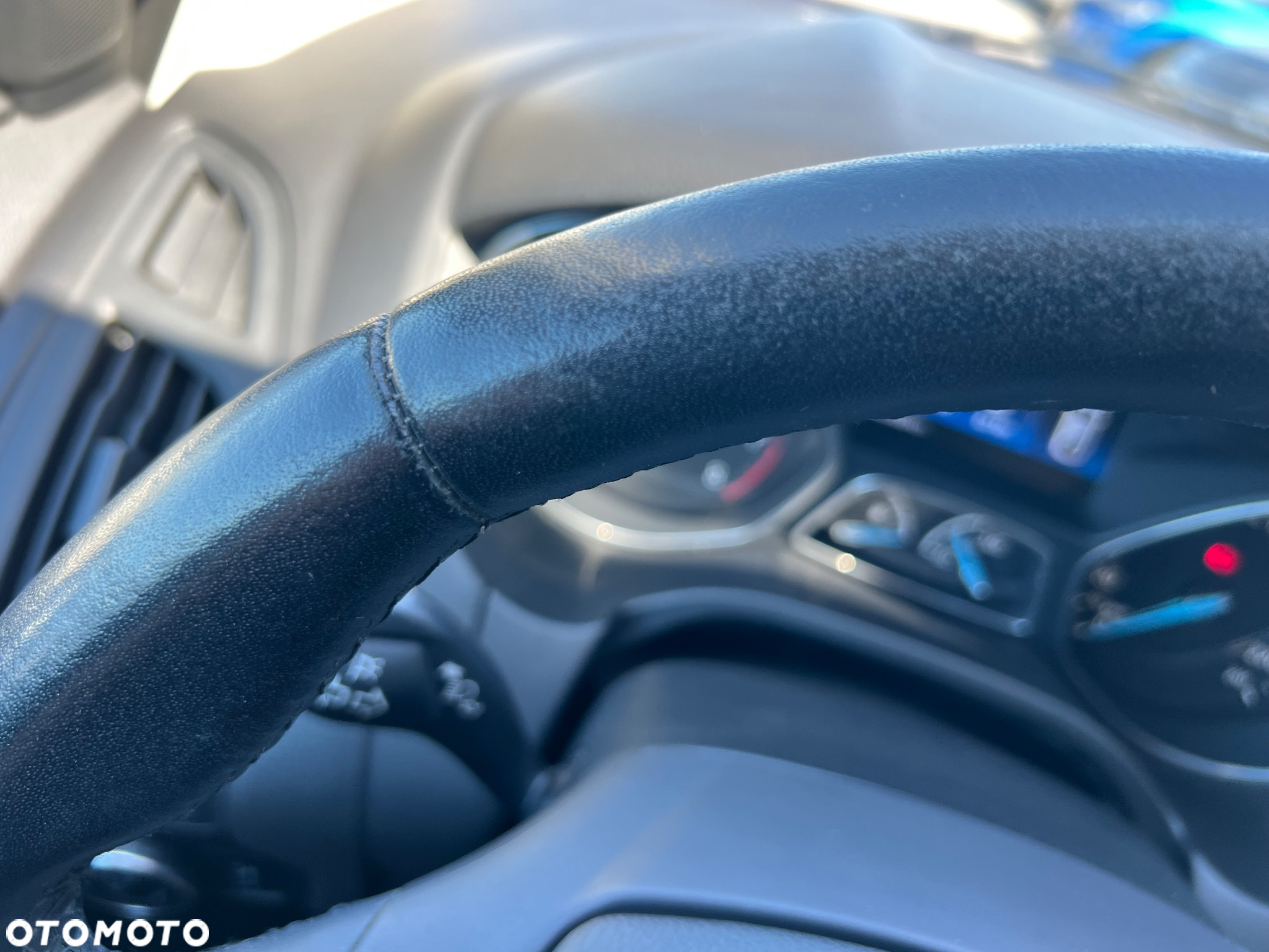 Ford Focus 1.6 Trend - 30