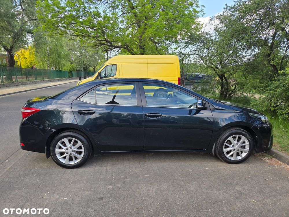 Toyota Corolla 1.6 Premium - 5