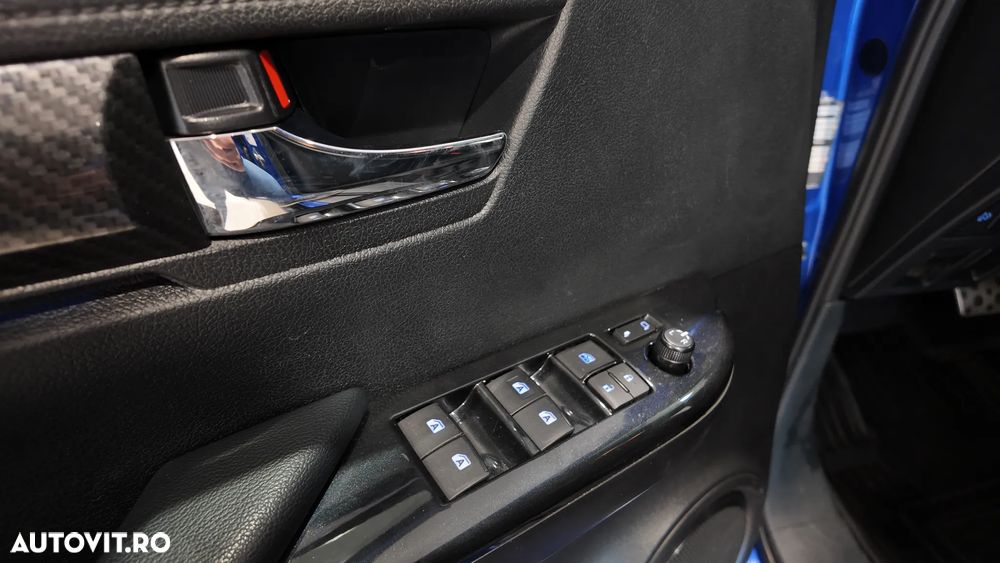 Toyota Hilux 2.8D 204CP 4x4 Double Cab AT GR Sport II - 21