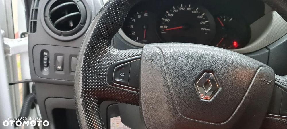 Renault Master III - 14