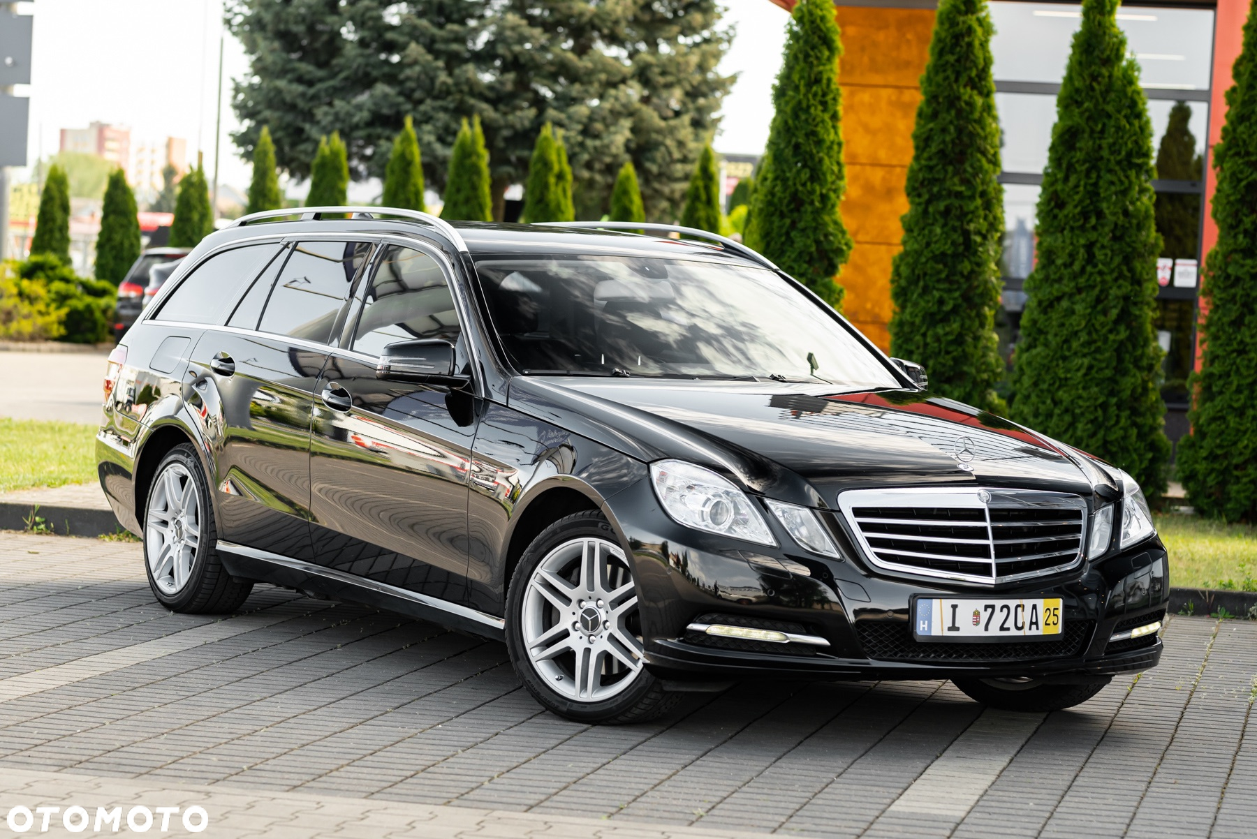 Mercedes-Benz Klasa E 300 T BlueTEC HYBRID 7G-TRONIC Avantgarde - 8