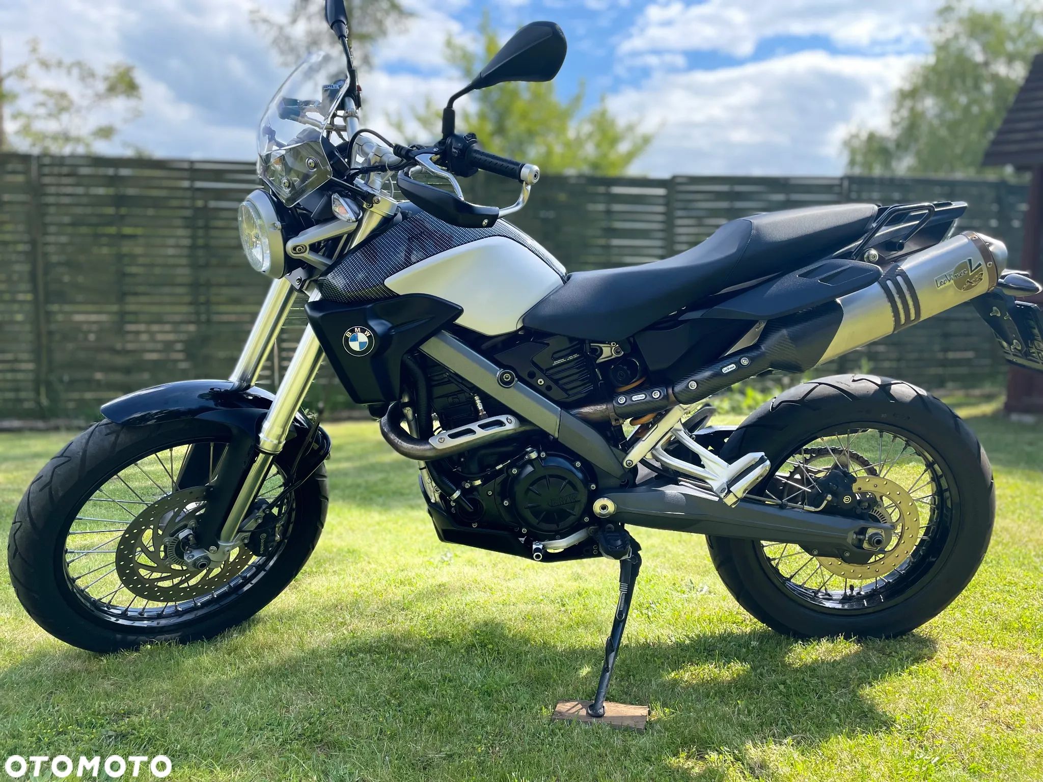 BMW G - 1