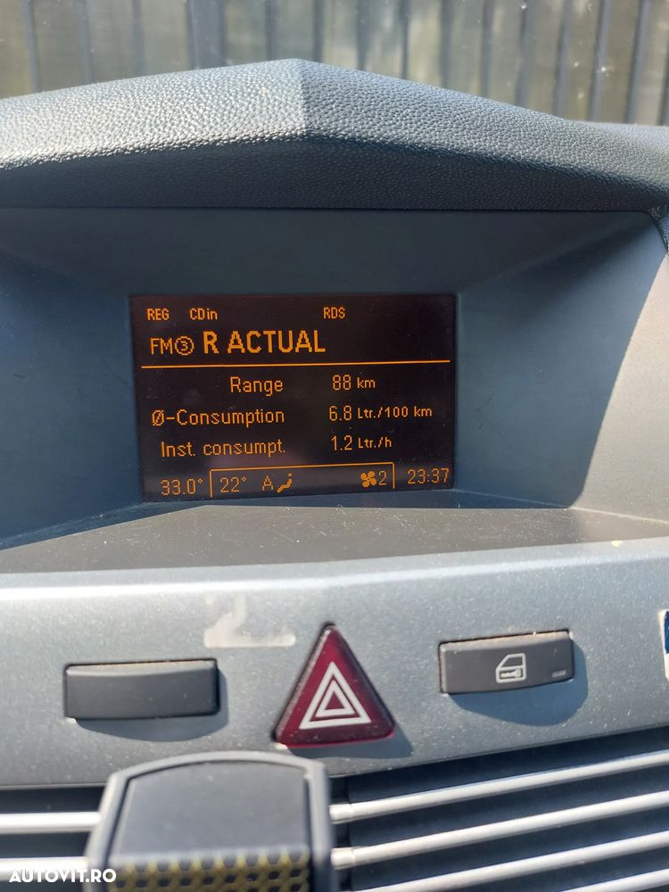 Opel Astra 1.7 CDTI - 11