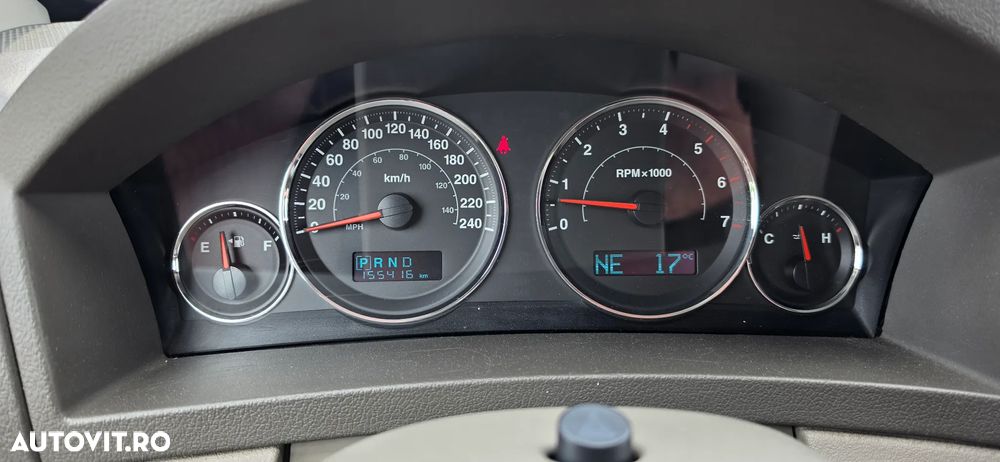 Jeep Grand Cherokee - 19