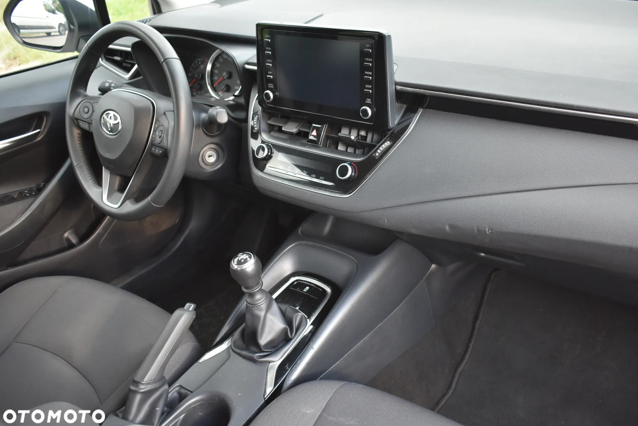 Toyota Corolla 1.5 Active - 12
