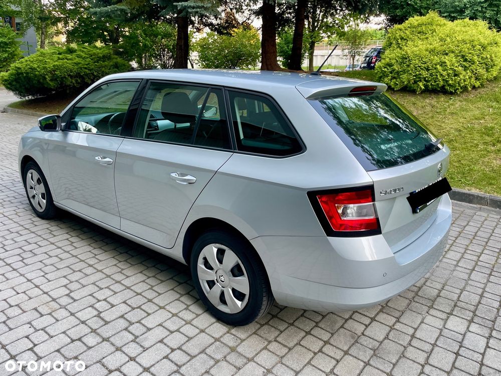 Skoda Fabia 1.2 TSI Active - 2