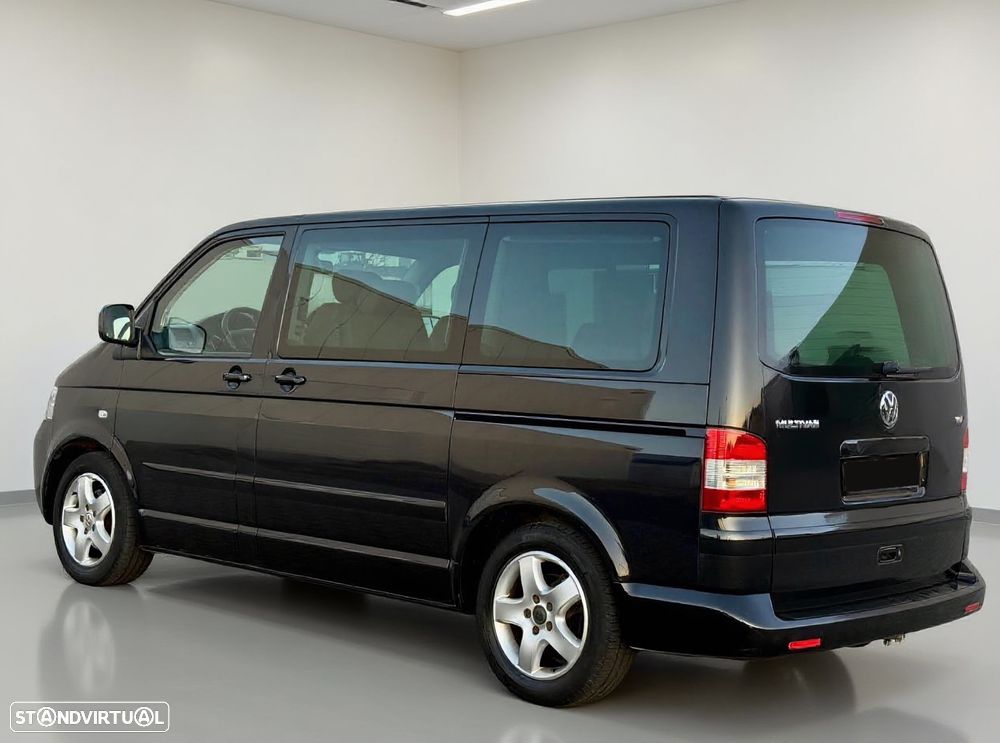 VW Multivan 2.5 TDi Highline - 5