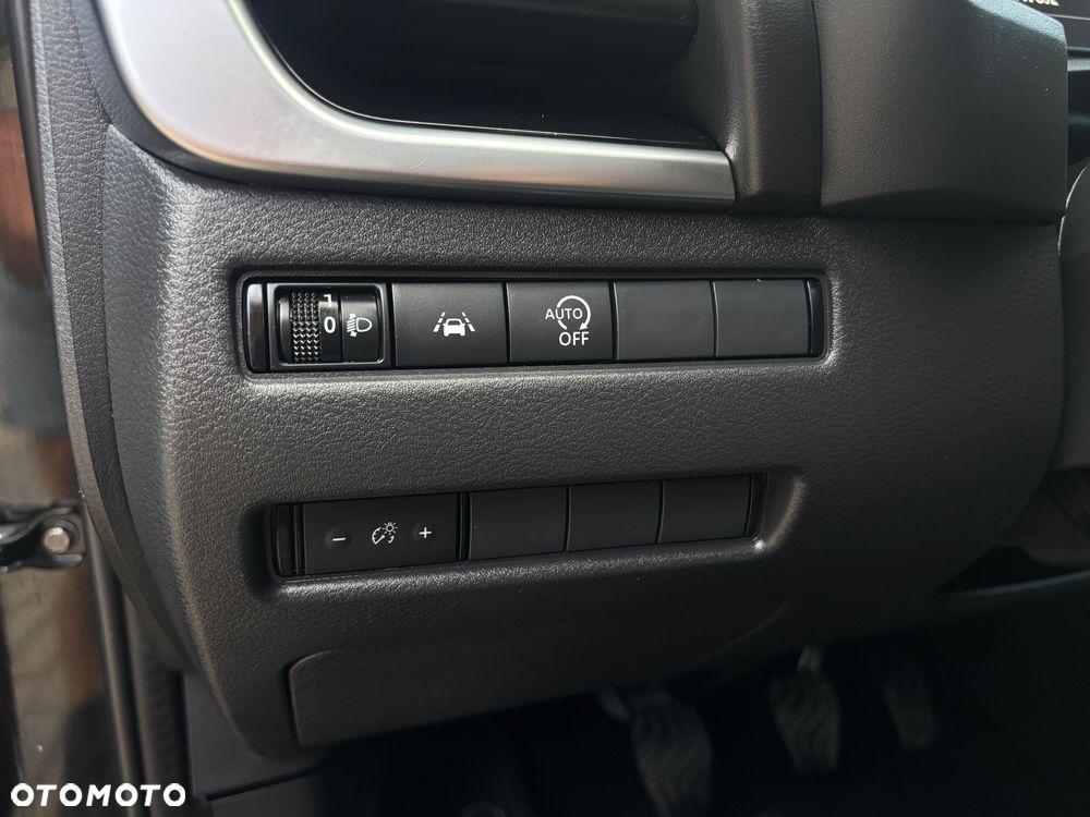 Nissan Qashqai 1.3 DIG-T mHEV N-Connecta - 38