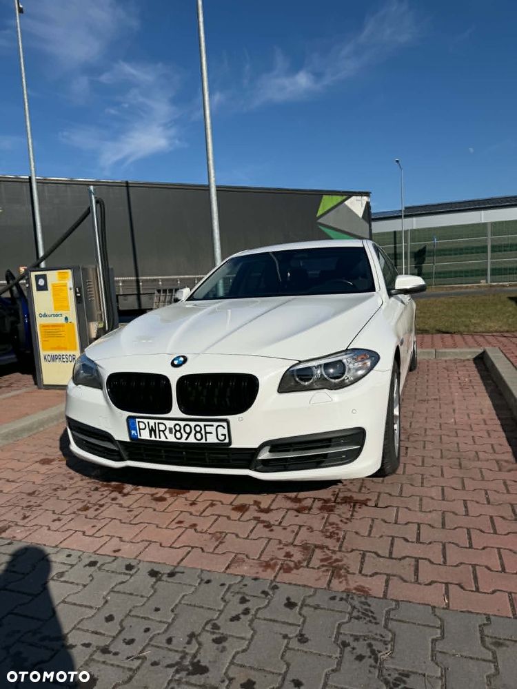 BMW Seria 5 518d - 1