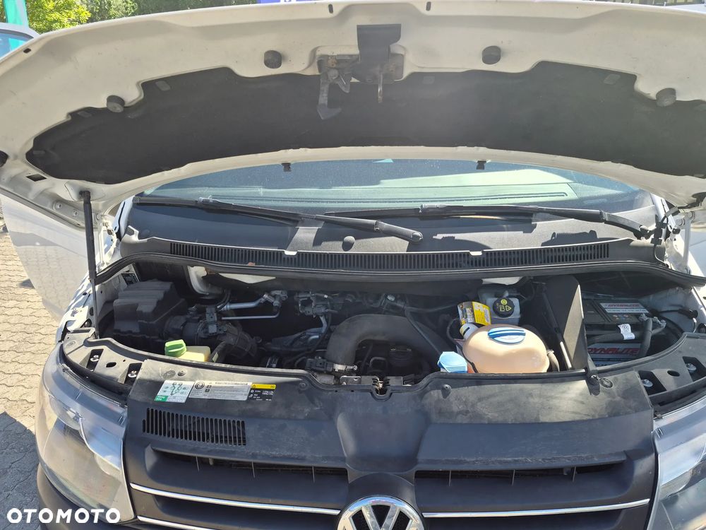Volkswagen Transporter - 22