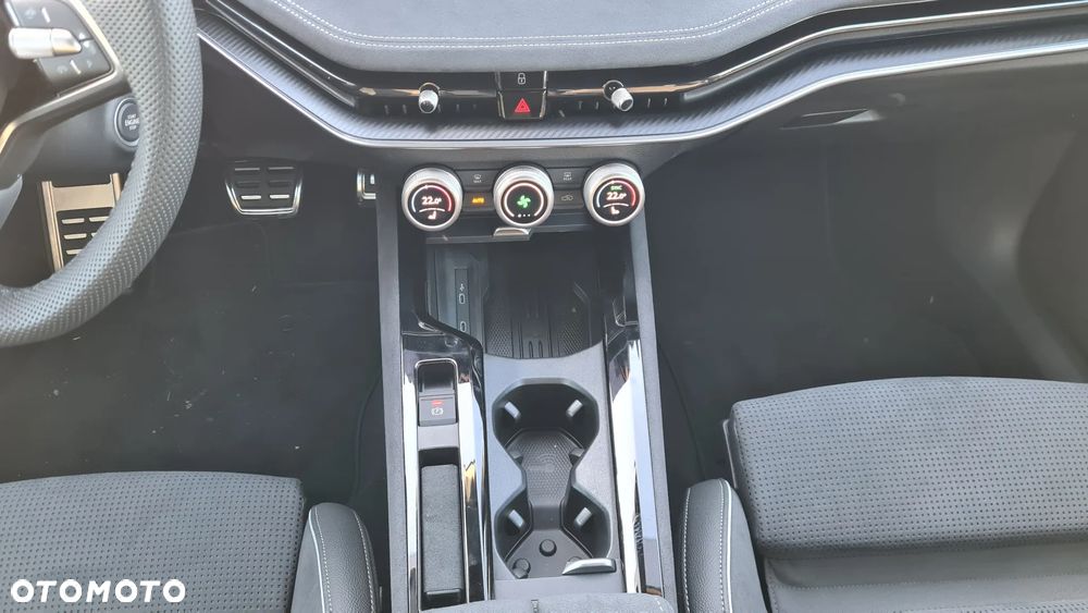 Skoda Superb 2.0 TDI SCR 4x4 Sportline DSG - 18