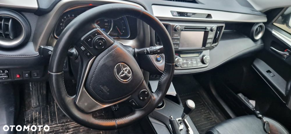 Toyota RAV4 2.2 D-CAT Prestige - 13